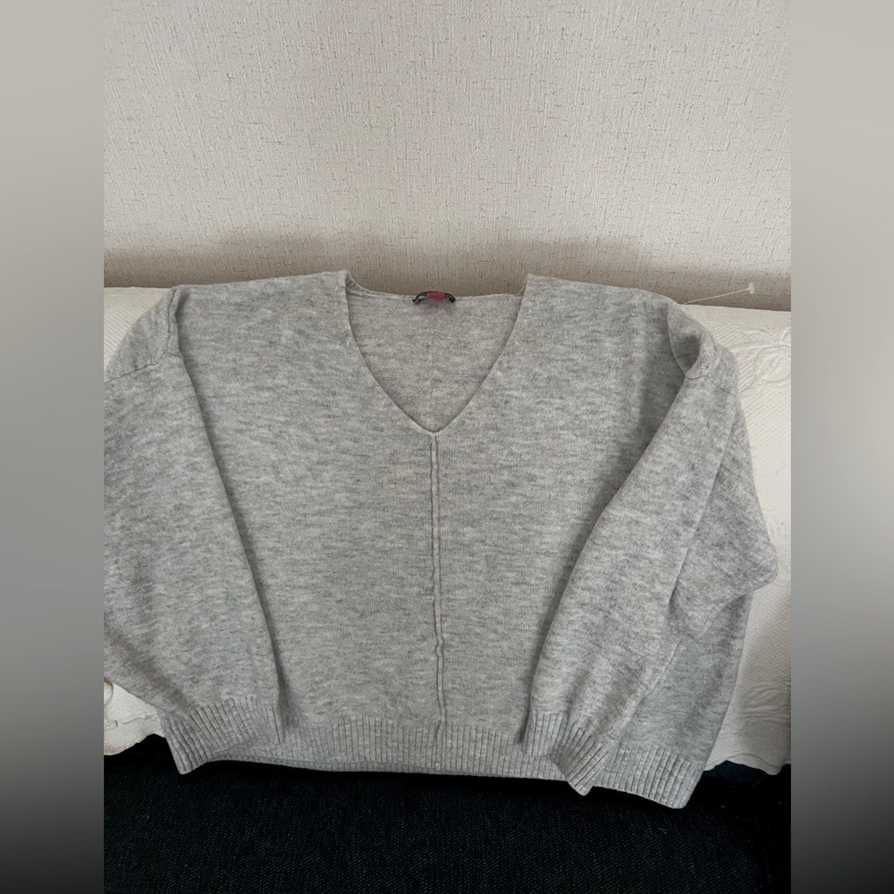 Vince Camuto sweater
